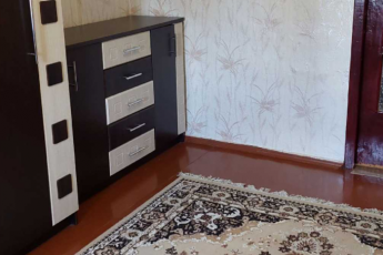 Продам гостинку, Новые дома, Коммунальный рынок, Код: 137243/26