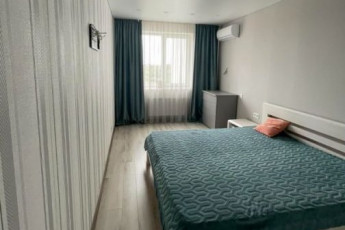 Продам 3-х кімнатну квартиру, Новые дома, Код: 225299/66