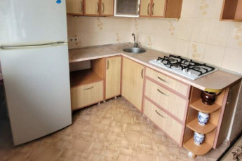 Продам 2-х кімнатну квартиру, Сосновая Горка, Код: 231776/68