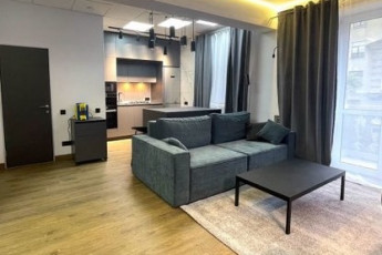 Продам 2-х кімнатну квартиру, Центр, Код: 257306/105