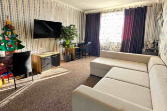 Продам 2-х кімнатну квартиру, Центр, Код: 257306/127