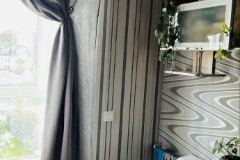 Продам 2-х кімнатну квартиру, Центр, Код: 264679/77