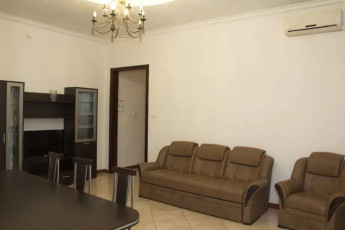 Сдам 4-х кімнатну квартиру, Центр, Площадь Конституции метро (Советская), Код: 288190/5