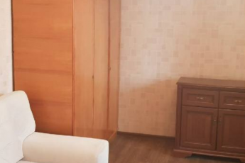 Продам 1-кімнатну квартиру, Рогань, Код: 335662/38