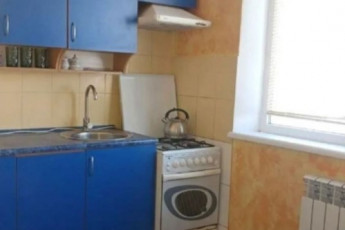 Продам 2-х кімнатну квартиру, Рогань, Солнечный, Код: 358498/48