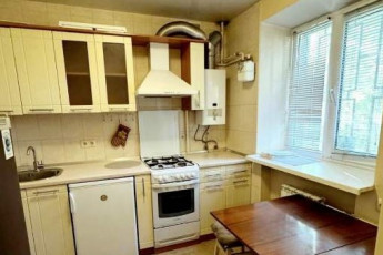 Продам 3-х кімнатну квартиру, Гагарина проспект, Проспект Гагарина метро, Код: 372823/18