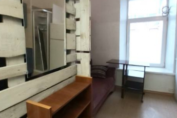 Продам 1-кімнатну квартиру, Центр, Код: 395238/38