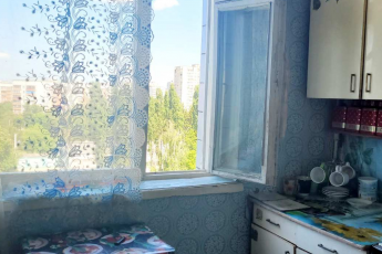 Продам 3-х кімнатну квартиру, Рогань, Роганский ж/м, Код: 396409/1