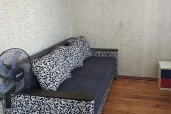 Продам 2-х кімнатну квартиру, Одесская, Код: 404033/3