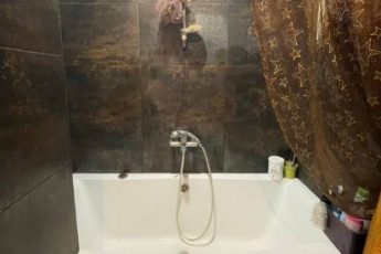 Продам 4-х кімнатну квартиру, Сосновая Горка, Научная метро, Код: 410363/42