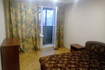 Продам 2-х кімнатну квартиру, Центр, Код: 425181/1