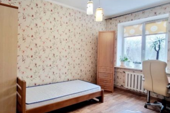 Продам 3-х кімнатну квартиру, Аэропорт, Код: 458921/27