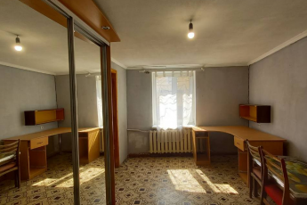 Продам 1-кімнатну квартиру, Центр, Код: 464182/28