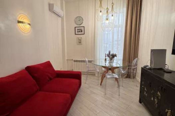 Продам 3-х кімнатну квартиру, Центр, Площадь Конституции метро (Советская), Код: 500256/3