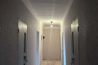 Продам 5-и кімнатну квартиру, Центр, Код: 527837/5