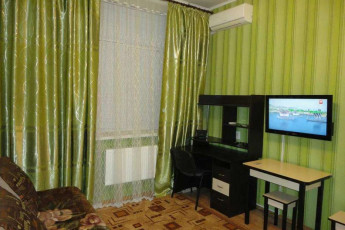 Сдам гостинку, Центральный рынок, Локомотив, Код: 542593/3