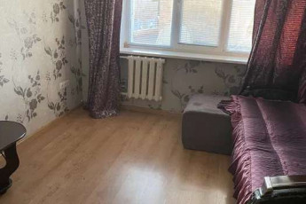 Сдам гостинку, Одесская, Кинотеатр "Салют", Код: 626495/2