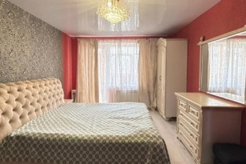 Продам 4-х кімнатну квартиру, Гагарина проспект, Защитников Украины метро (Площадь Восстания), Код: 642202/41
