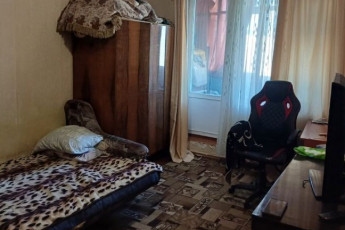 Продам 1-кімнатну квартиру, Центр, Код: 646491/54