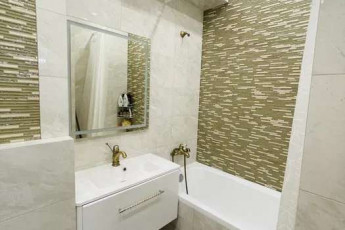 Продам 3-х кімнатну квартиру, Центр, Площадь Конституции метро (Советская), Код: 687288/4