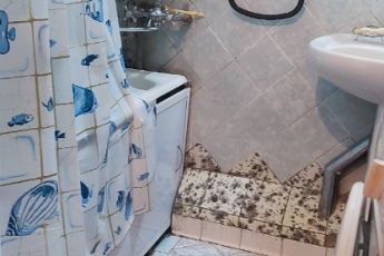 Продам 2-х кімнатну квартиру, Центр, Код: 699353/7