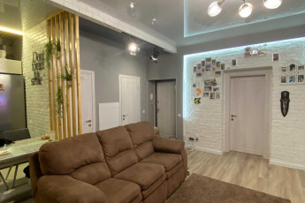 Продам 2-х кімнатну квартиру, Центральный рынок, Код: 700489/2