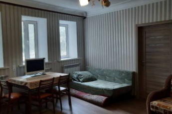 Продам 2-х кімнатну квартиру, Гагарина проспект, Защитников Украины метро (Площадь Восстания), Код: 704840/86