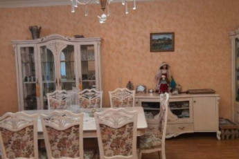 Продам 4-х кімнатну квартиру, Центр, Университет метро, Код: 704840/87