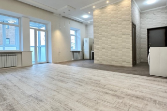 Продам 1-кімнатну квартиру в новобудові, Центр, Код: 720677/25