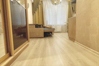 Продам гостинку, Центр, Код: 720677/27