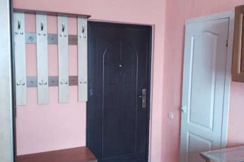 Продам гостинку, Основа, Код: 733175/2