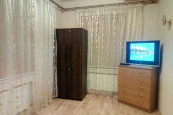 Сдам 2-х кімнатну квартиру, Центральный рынок, Код: 744596/2