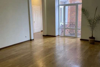 Продам 5-и кімнатну квартиру, Центр, Архитектора Бекетова метро, Код: 779223/1