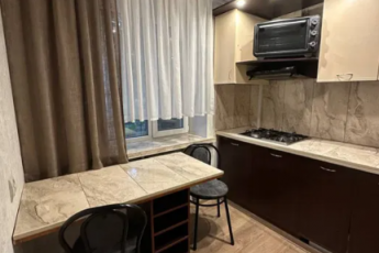 Продам 2-х кімнатну квартиру, Одесская, Круг троллейбуса 19, Код: 780917/23