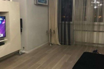 Сдам 3-х кімнатну квартиру, Сосновая Горка, Научная метро, Код: 781001/5