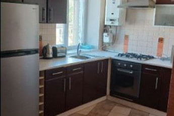 Продам 2-х кімнатну квартиру, Центр, Код: 790811/197