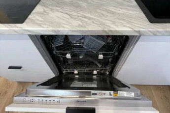 Продам 2-х кімнатну квартиру в новобудові, Центральный рынок, Код: 796558/1
