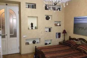 Продам 2-х кімнатну квартиру, Центр, Код: 797385/1