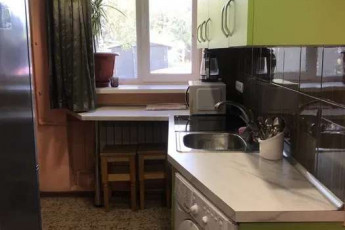 Продам гостинку, Основа, Код: 797660/1