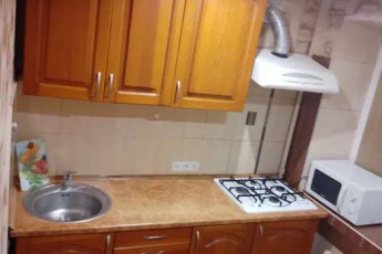 Продам 1-кімнатну квартиру, Новые дома, Маршала Жукова метро (Дворец спорта), Код: 798183/3