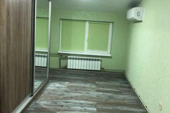 Продам 5-и кімнатну квартиру, Центр, Код: 799277/1