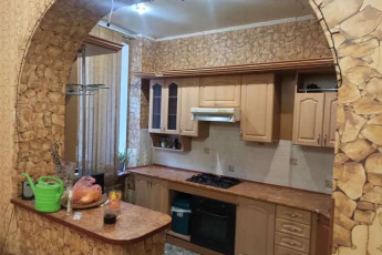 Продам 3-х кімнатну квартиру, Гагарина проспект, Защитников Украины метро (Площадь Восстания), Код: 799449/1