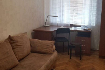 Продам 3-х кімнатну квартиру, Центр, Код: 799580/2