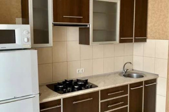 Продам 2-х кімнатну квартиру, Гагарина проспект, Защитников Украины метро (Площадь Восстания), Код: 799852/1