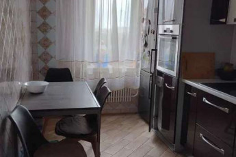 Продам 3-х кімнатну квартиру, Завод Шевченко, Код: 800152/1