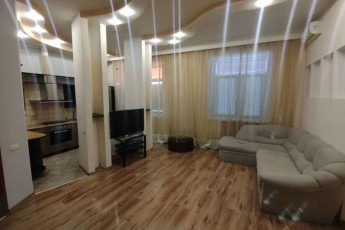 Сдам 2-х кімнатну квартиру, Центр, Код: 800326/1