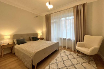 Сдам 3-х кімнатну квартиру, Центр, Университет метро, Код: 800409/9