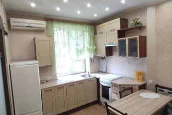 Сдам 3-х кімнатну квартиру, Центр, Архитектора Бекетова метро, Код: 800427/2