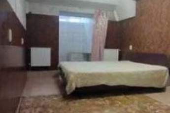 Сдам гостинку, Центральный рынок, Локомотив, Код: 800524/1