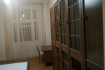 Продам 2-х кімнатну квартиру, Гагарина проспект, Защитников Украины метро (Площадь Восстания), Код: 800628/2